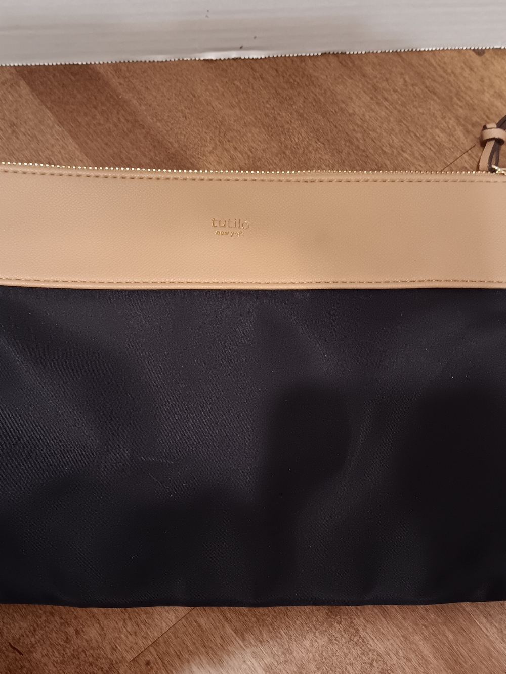 Tultilo Two-Tone Black and Tan Clutch Purse